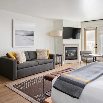 Continuum Hotel - Deluxe King w/ Sofa Sleeper - Hotels Near Me - Teton Village, Wyoming Continuum Hotel - Deluxe King w/ Sofa Sleeper - Hotels Near Me - Teton Village, Wyoming