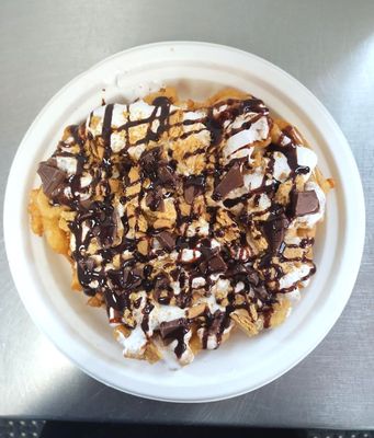 Braud's Funnel Cake Cafe by null