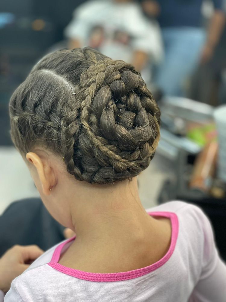 MARGARITA’S BEAUTY SALON Updated September 2024 103 Photos 699