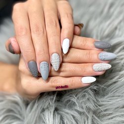 Beaute Nail & Spa - Christmas design