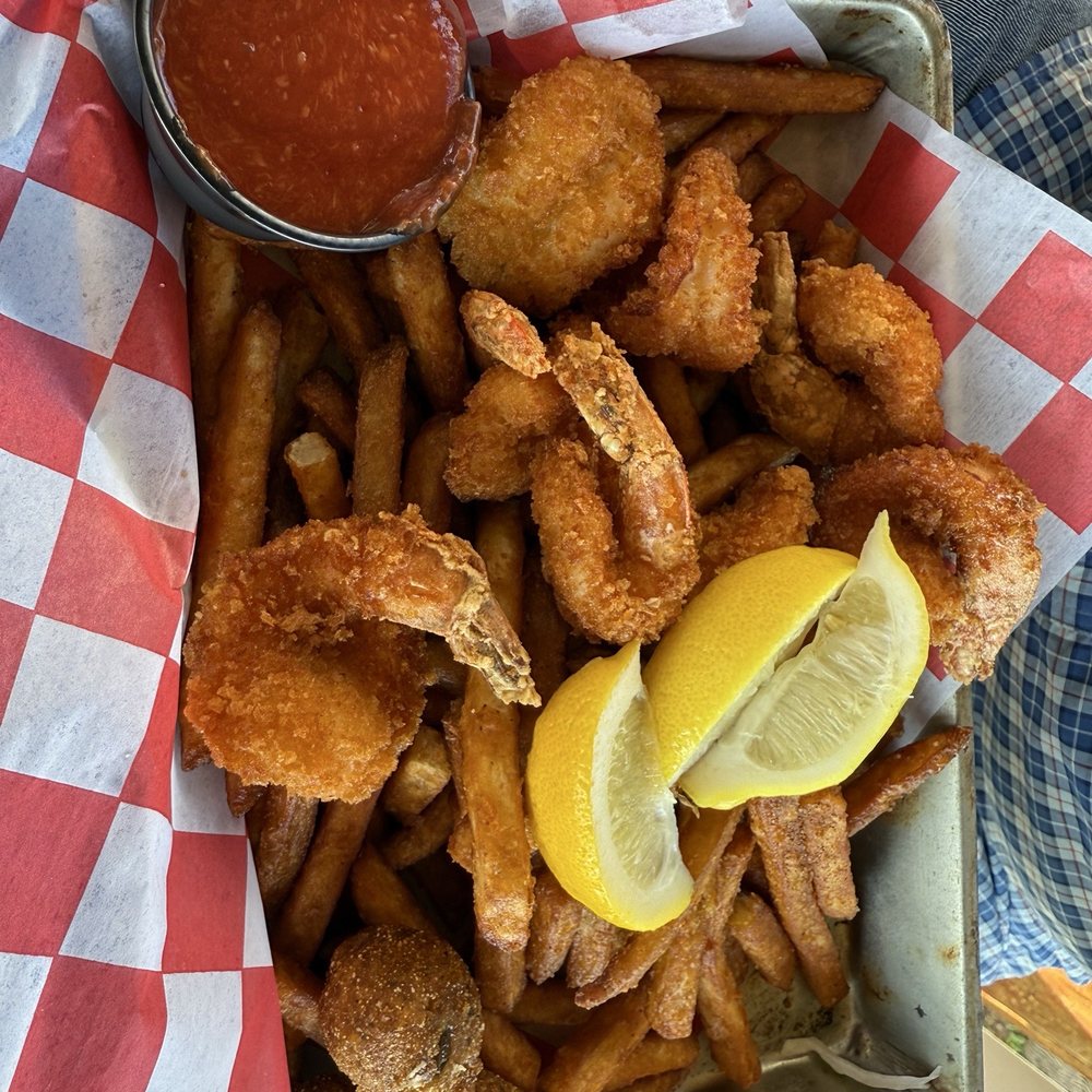 Sam's Sunset Kitchen - Fried shrimp basket - Sports Bars Near Me - Seabrook, Texas