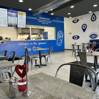 Geitonia Greek Grill - Seating, clean, no smell, quiet - Greek Near Me - Valparaiso, Indiana