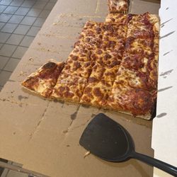 A D's Pizzeria Restaurant & Lounge - Cheese pizza