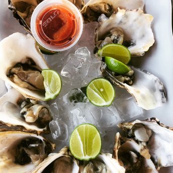 Wrecked at The Reef - Raw oysters $13/dozen yum! - Sports Bars Near Me - Puerto Peñasco, SON Wrecked at The Reef - Raw oysters $13/dozen yum! - Sports Bars Near Me - Puerto Peñasco, SON