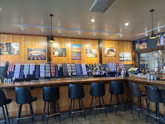 Andy's Crafthouse by null