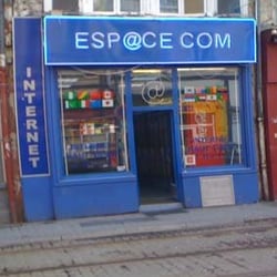 Es@ce Com