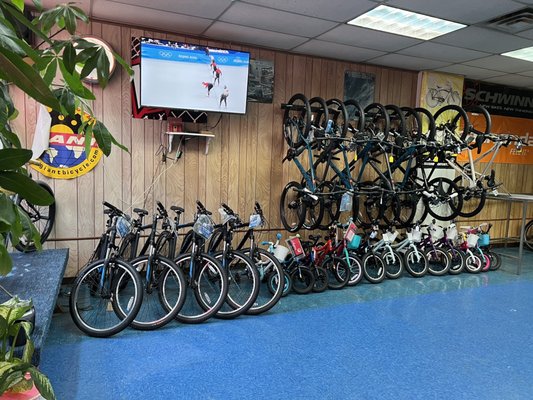 COUNTY CYCLE CENTER - 18 Photos & 35 Reviews - 970 McLean Ave, Yonkers, New York - Bikes - Phone 