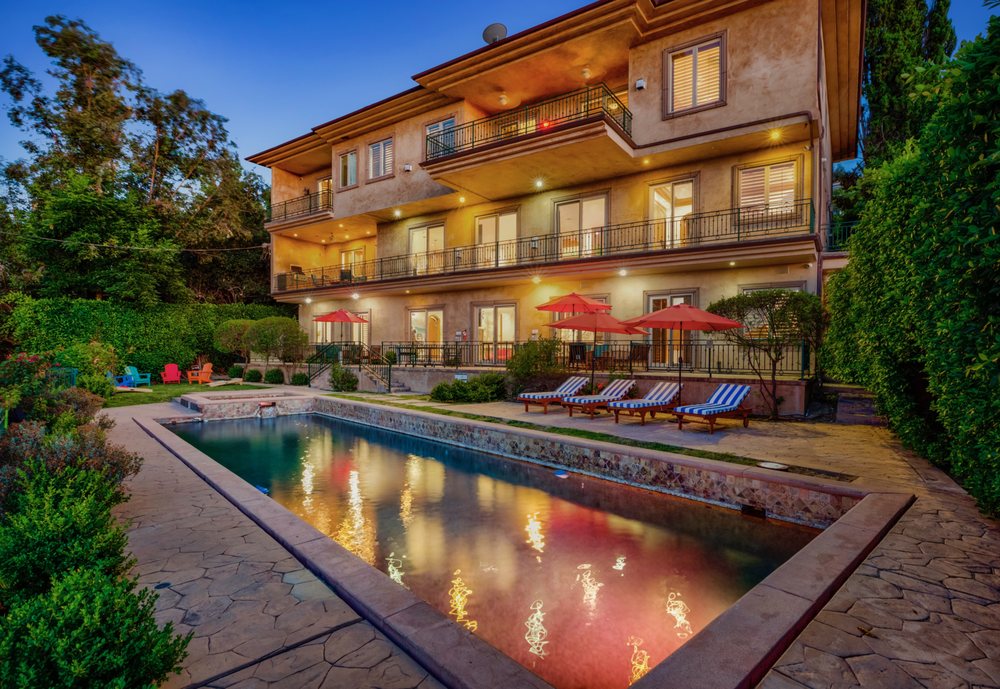 LUXE RECOVERY Updated September 2024 26 Photos 3928 Fredonia Dr