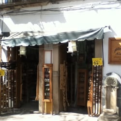 Alearte Artesanías en piel y pedrería - Fachada