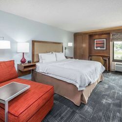 Hampton Inn Columbia - Guest room