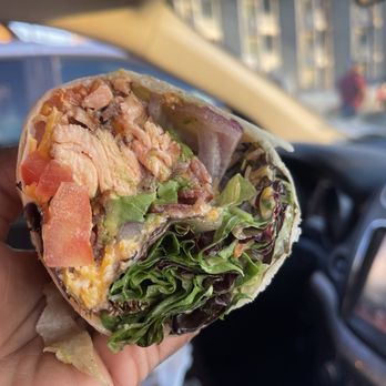 Splash Cafe - Salmon BLAT - American Near Me - Pismo Beach, California