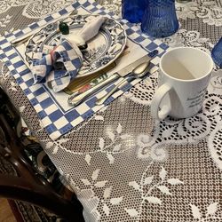 Betsie Valley B&B - Cute breakfast table.