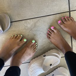 Pedicure toes