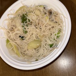 King Wok - Clearly see onions and obviously no color or flavor.