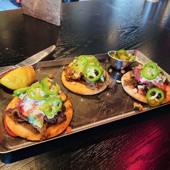 Puttshack - Scottsdale - Gyros Sliders - Mini Golf Near Me - Scottsdale, Arizona