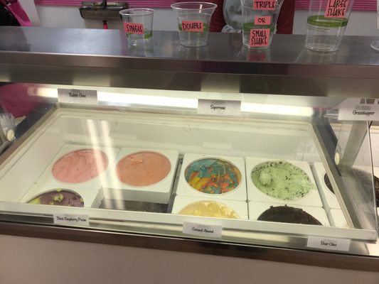Crystal's Cakes & Cones by null