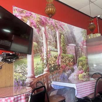 Zeny's Restaurant - Filipino Near Me - Lemoore, California