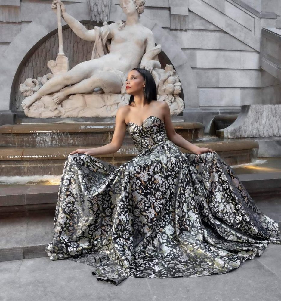 AMARYLLIS COUTURE Updated April 2024 5030 Rue SaintZotique E