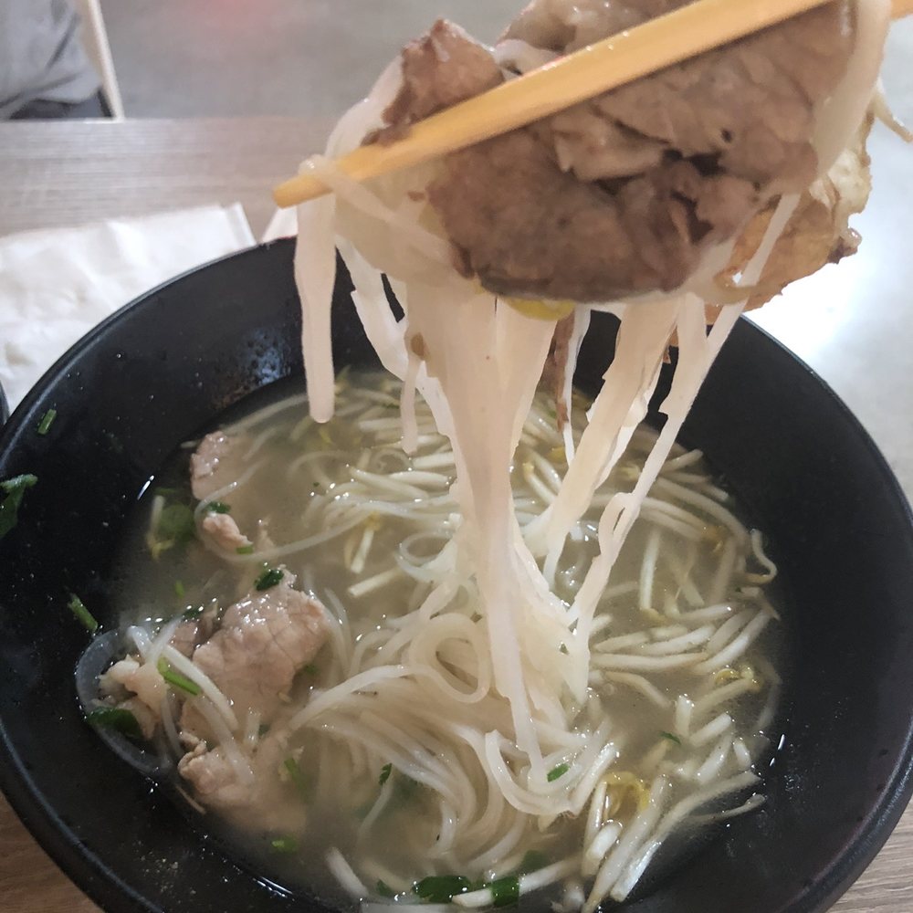 Lantern Vietnamese Cafe - Pho Beef - Vietnamese Near Me - Rancho Cucamonga, California Lantern Vietnamese Cafe - Pho Beef - Vietnamese Near Me - Rancho Cucamonga, California