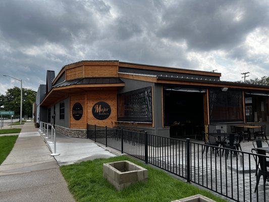 Major Biddle's by null