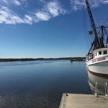 Skipper's Fish Camp - The view from their back deck. - Seafood Near Me - Darien, Georgia