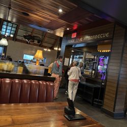 Lucille's Smokehouse Bar-B-Que - Inside