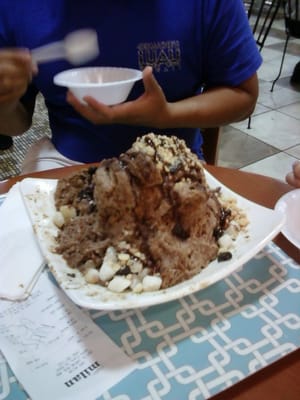 Photo of Snow Ice - Santa Clara, CA, US. mocha, but wheres the mango that was described?