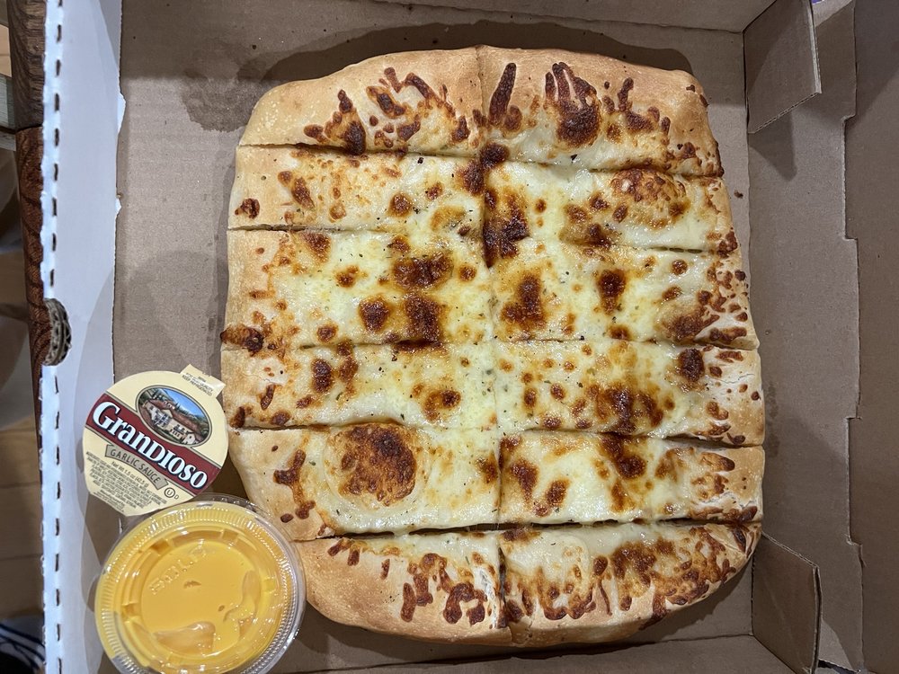 PIZZA JUNCTION Updated September 2024 14 Photos 301 N John F Kennedy Ave, Loogootee