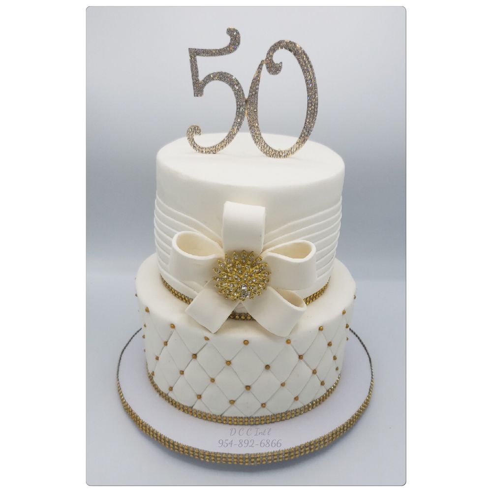 DC Cakes International Logo
