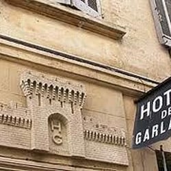 Hotel De Garlande 20 Rue Galante 84000 Avignon