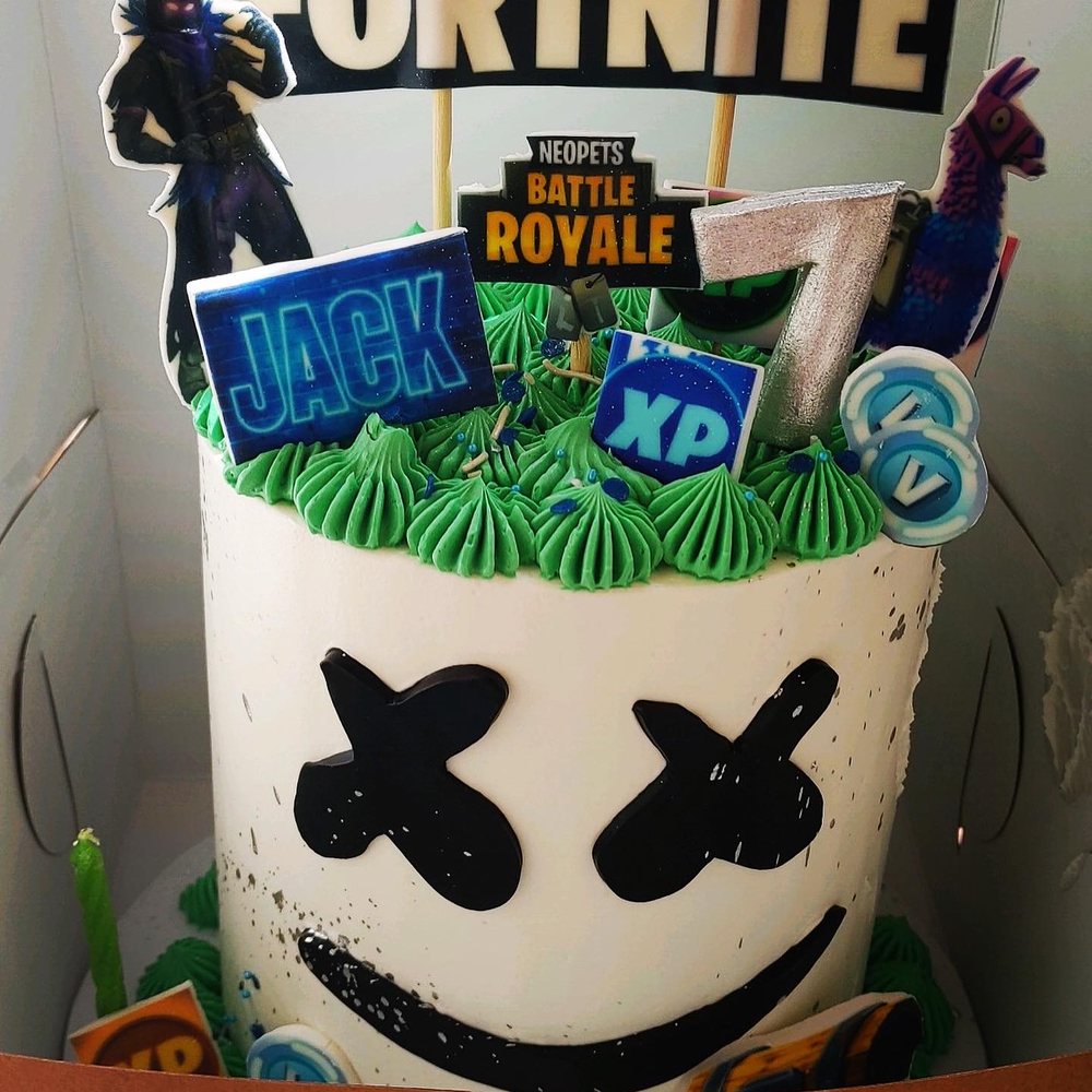 Casa Cordial Cakes - Fortnite dream cake - Custom Cakes Near Me - Caguas, Puerto Rico