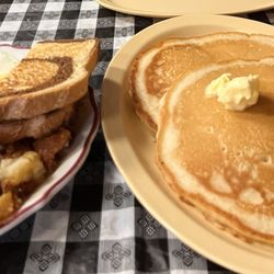 Gracie's Kitchen - Steak and egg and pancakes