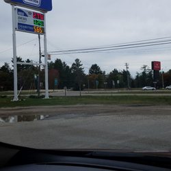 Admiral Petroleum Company - Gas price $ 2.77