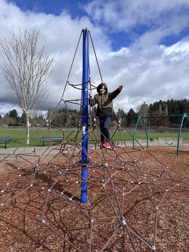 Woodland Creek Community Park