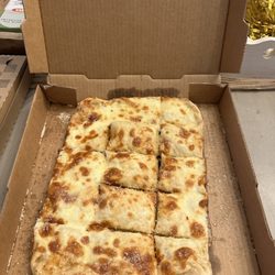 Sal's Cucina - Cheesy Bread