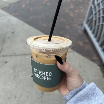 Stereoscope Coffee - Iced Madagascar Vanilla Latte w/Oat Milk - Coffee Roasteries Near Me - Long Beach, California Stereoscope Coffee - Iced Madagascar Vanilla Latte w/Oat Milk - Coffee Roasteries Near Me - Long Beach, California