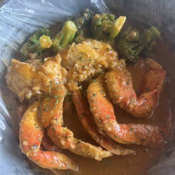 Cajun Boil - Dungeness with broccoli - Cajun/Creole Near Me - Miami, Florida