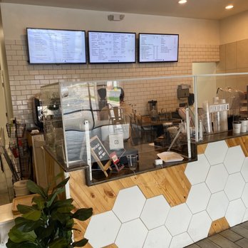 Hangout Cafe - Bubble Tea Near Me - Palatine, Illinois
