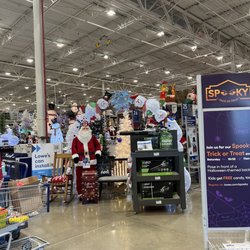 Lowe's Home Improvement - Christmas Section