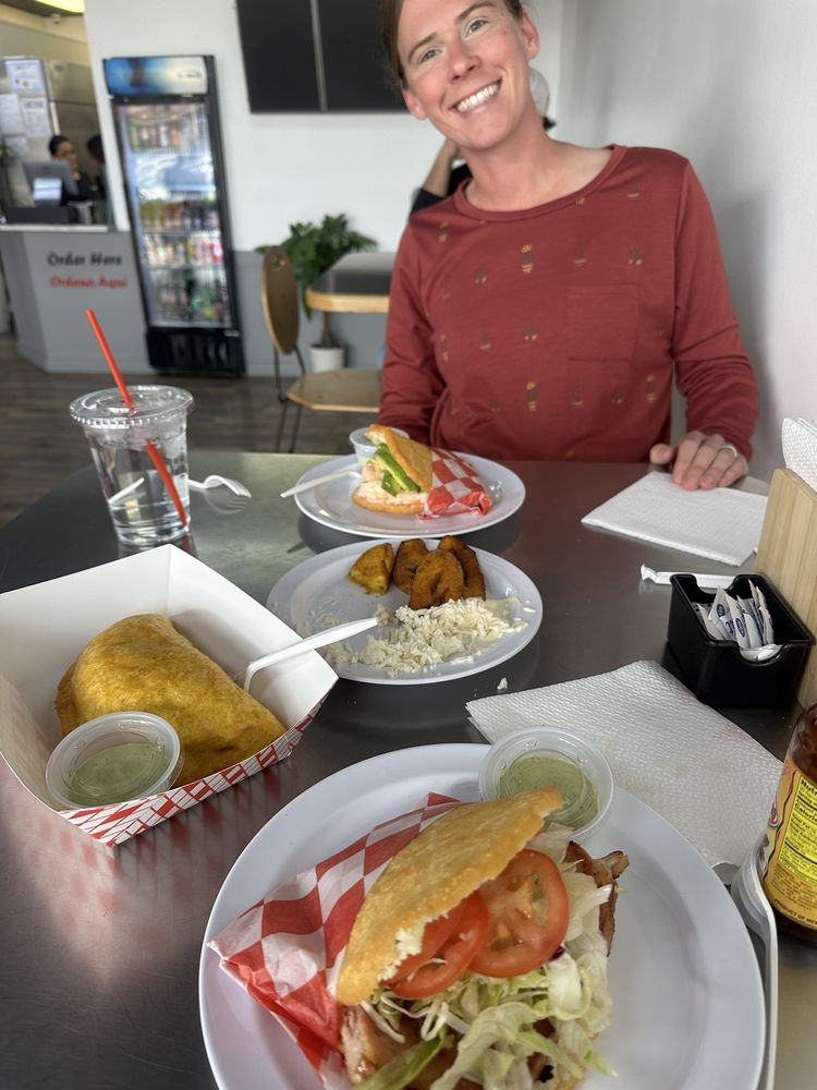 El Arepaso Venezuelan Cafe