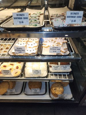 Quack's 43rd Street Bakery by null