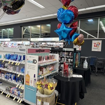 Walgreens - the inside of a grocery store - Drugstores Near Me - Colonia, New Jersey Walgreens - the inside of a grocery store - Drugstores Near Me - Colonia, New Jersey
