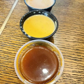 Honeymoon Chicken - Mumbo sauce, Honey Lime, Comeback sauces - Chicken Shop Near Me - Washington, DC, District of Columbia Honeymoon Chicken - Mumbo sauce, Honey Lime, Comeback sauces - Chicken Shop Near Me - Washington, DC, District of Columbia