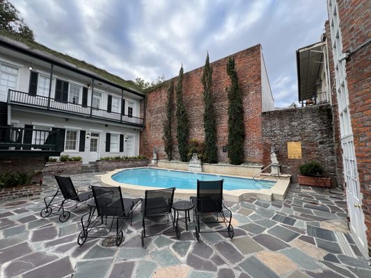 Chateau Hotel New Orleans by null