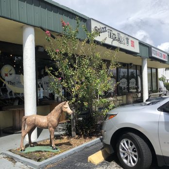 Spanx The Hog BBQ & Saloon - Outside entrance - Barbeque Near Me - Pompano Beach, Florida