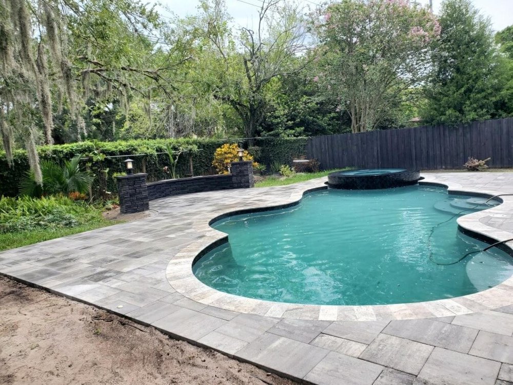 Slide of LG Contractors