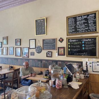 Grand Avenue Café - Inside - Coffee & Tea Near Me - Eau Claire, Wisconsin
