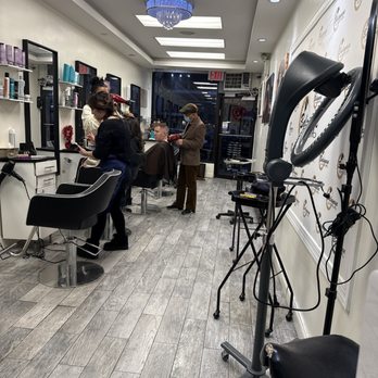 Balayage Studio - Hair Salons Near Me - New York, New York