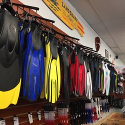 Off the Wall Adventures & Outfitters - Nice variety of fins and masks