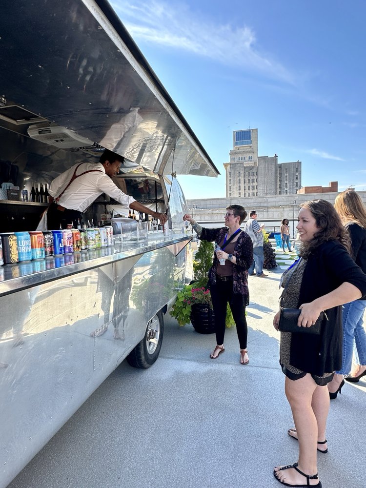 EDGAR’S ABOVE BROAD Updated October 2024 192 Photos & 66 Reviews